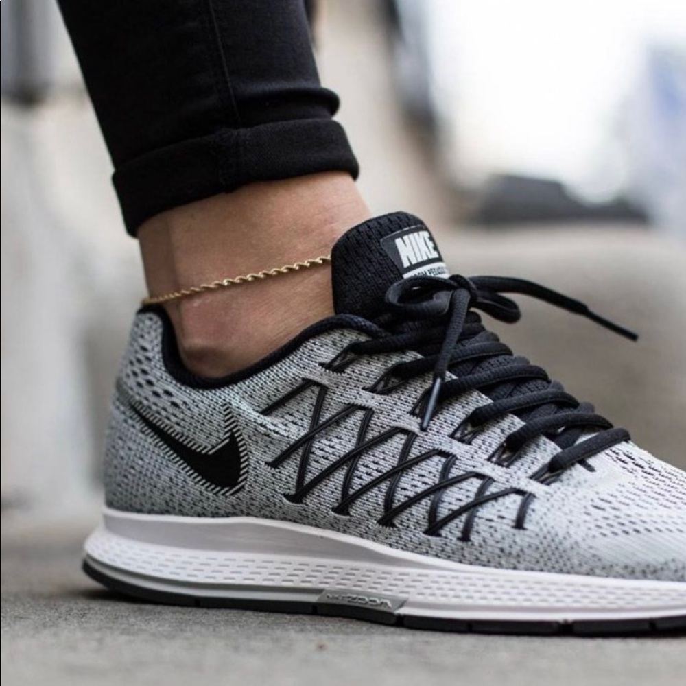 Nike Zoom Pegasus 32 gray size 6